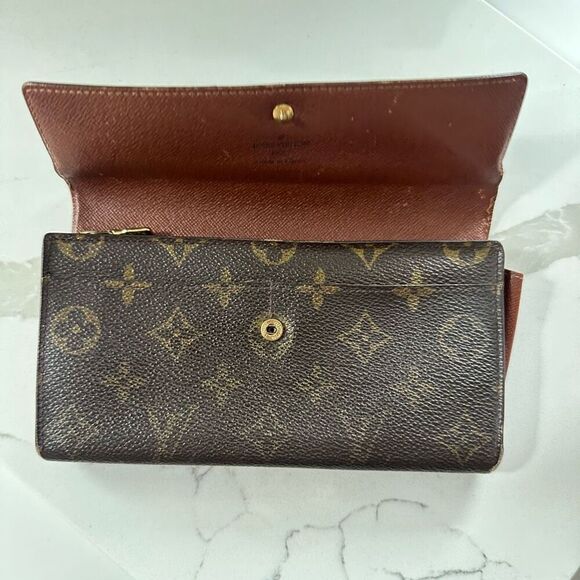 Vintage Louis Vuitton Monogram Sarah Long Wallet - Picture 6 of 14